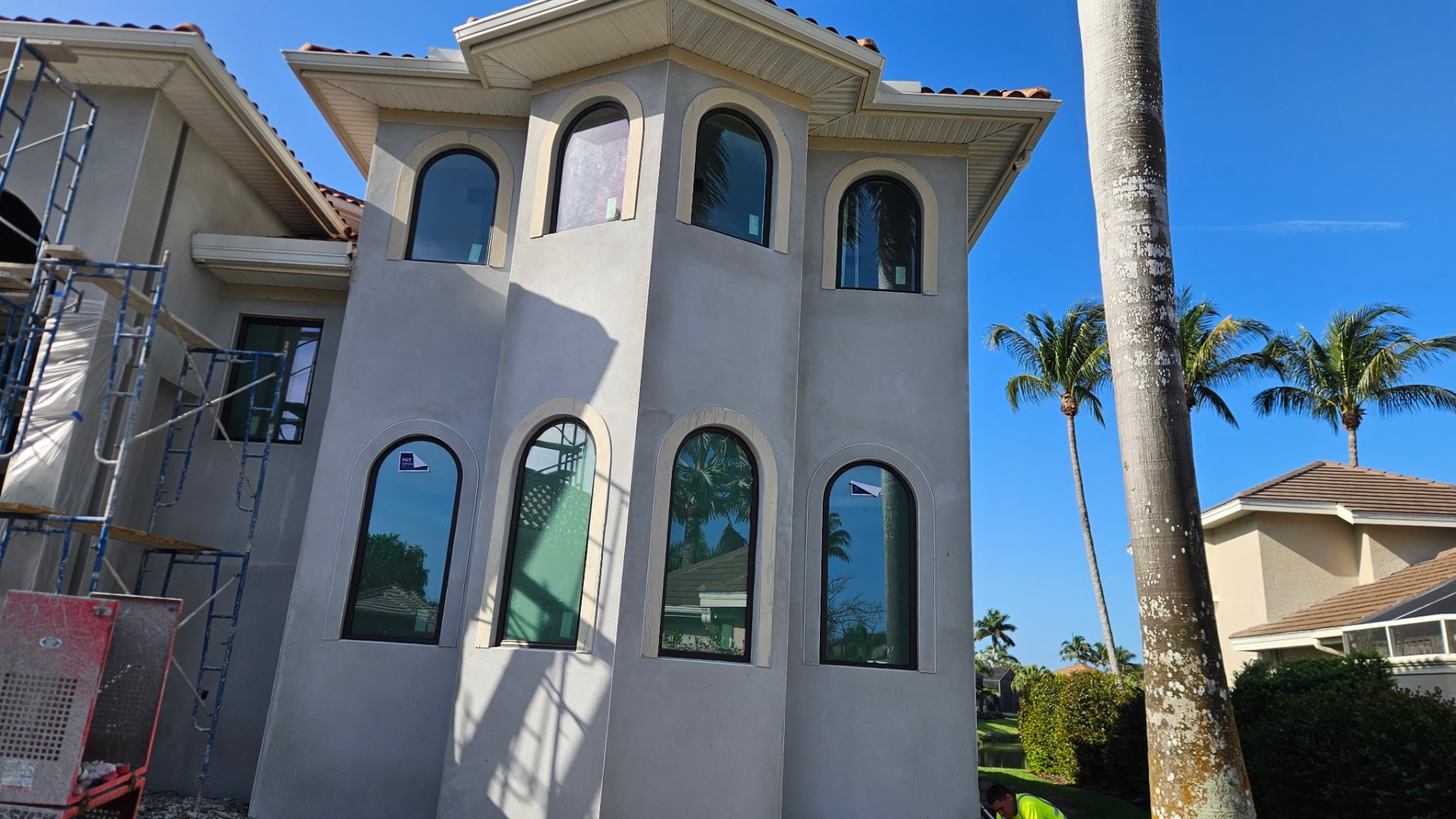 Arched window foam trim detail